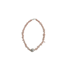 Load image into Gallery viewer, LONG SHELL NECKLACE WITH PEARL
