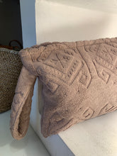 Load image into Gallery viewer, PLAGA HERRINGBONE TOWELING CLUTCH
