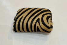Load image into Gallery viewer, LEATHER WALLET
