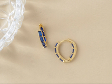 Load image into Gallery viewer, V-SHAPE HOOPS GOLD AND SILVER - JEWELRY
