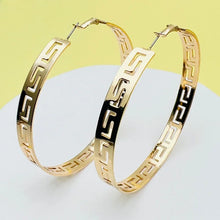 Load image into Gallery viewer, FASHION EARRINGS
