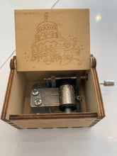 Load image into Gallery viewer, MUSIC BOX RETRO
