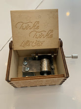 Load image into Gallery viewer, MUSIC BOX RETRO
