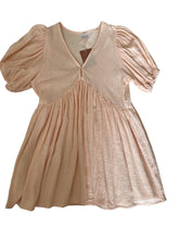 Load image into Gallery viewer, PANTAI COVER UP V NECK
