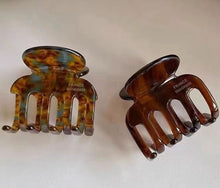 Load image into Gallery viewer, PRITZEL HAIR CLAW
