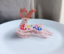 Load image into Gallery viewer, DEER HAIR CLAW

