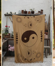 Load image into Gallery viewer, SINTA SINAYA YIN YANG SARONG
