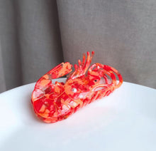Load image into Gallery viewer, PRAWN HAIR CLAW
