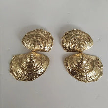 Load image into Gallery viewer, DOUBLE SEASHELL EARRING - JEWELRY
