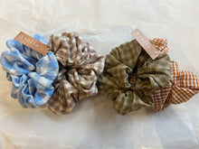Load image into Gallery viewer, SCRUNCHIES
