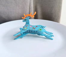 Load image into Gallery viewer, DEER HAIR CLAW
