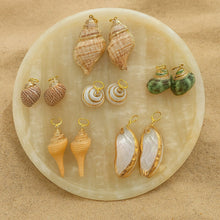 Load image into Gallery viewer, HOLIDAY SHELLS EARRINGS - JEWELRY
