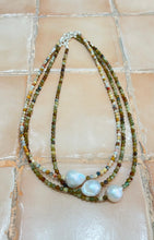 Load image into Gallery viewer, BAROQUE PEARL NECKLACE
