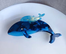 Load image into Gallery viewer, WHALE HAIR CLAW
