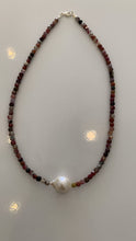 Load image into Gallery viewer, BAROQUE PEARL NECKLACE
