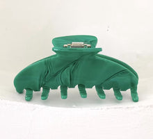 Load image into Gallery viewer, ANGELA HAIR CLAW
