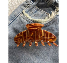 Load image into Gallery viewer, ANGELA HAIR CLAW
