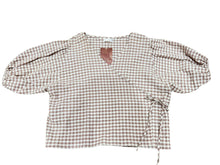 Load image into Gallery viewer, LULU WRAP TOP
