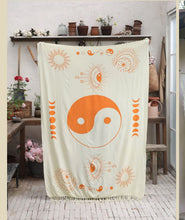 Load image into Gallery viewer, SINTA SINAYA YIN YANG SARONG
