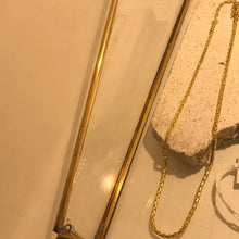 Load image into Gallery viewer, Essence Choker - MATTIER
